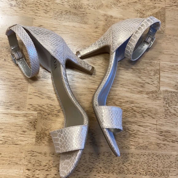 ANA A new approach heels - Picture 4 of 8